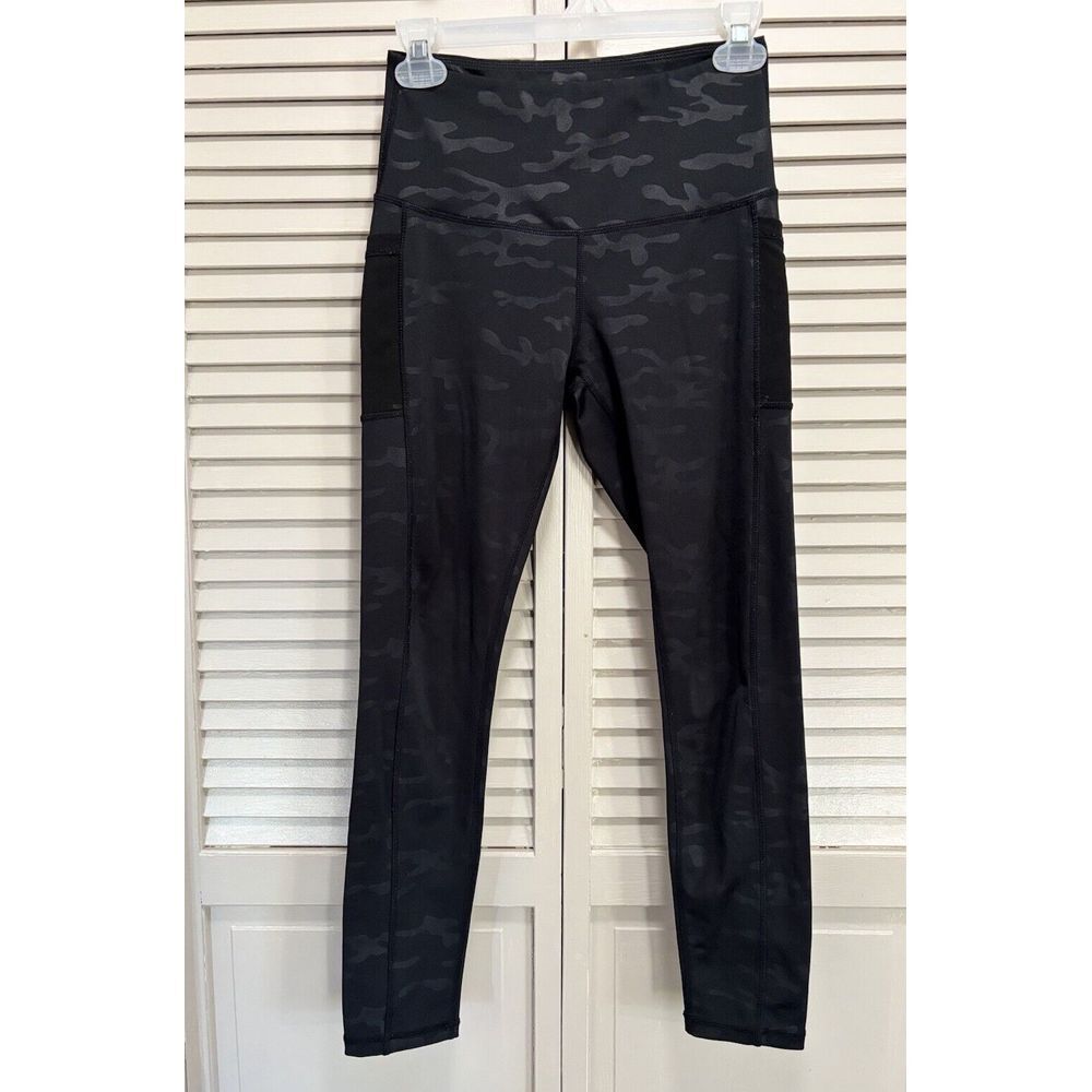 Leg End Black Camo Band Waist‎ Ankle Leggings Size Small Logo Pockets